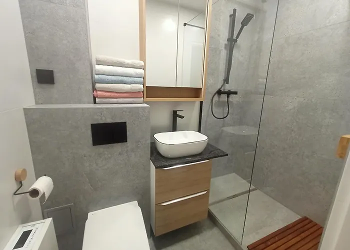 شقة Apartament Radiostacja Vi, 3-Pokojowe Parking Free